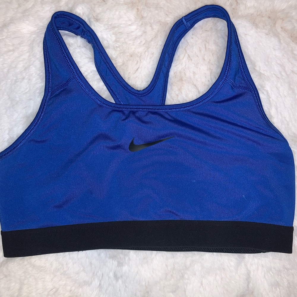 nike dri-fit sports bra